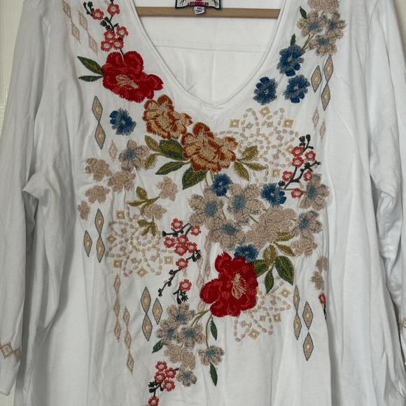 Johnny Was Women's Tunic Floral White Plus XXL Side Slit 3/4 Sleeve Boho Art - Picture 2 of 7
